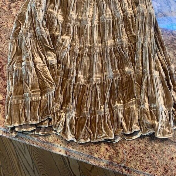 CACHE Crushed Velvet Tiered Ruffle Skirt Gold Womens Size 8 Whimsy Goth - Picture 11 of 15